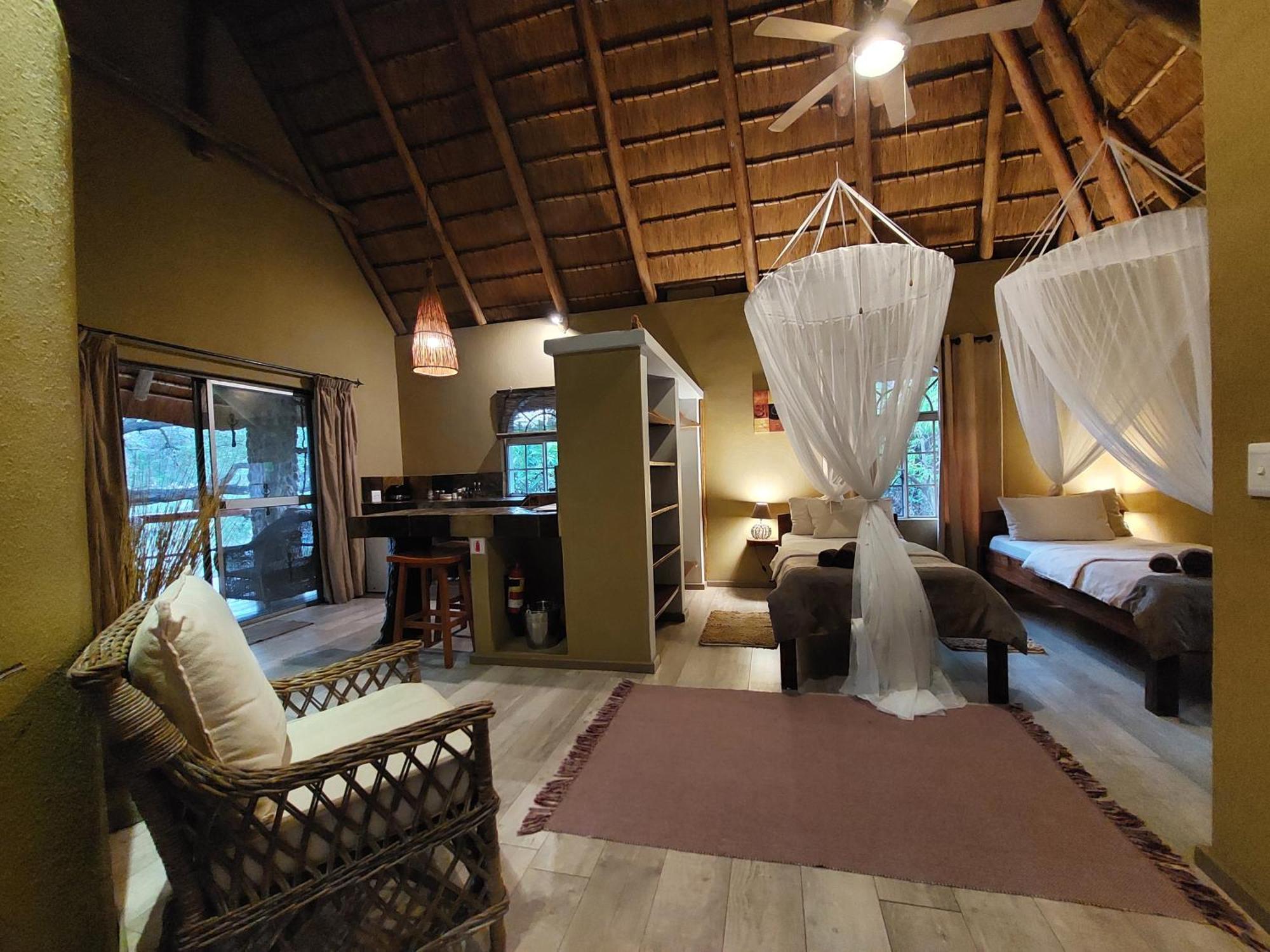 Mobola Lodge Mamono Exterior photo