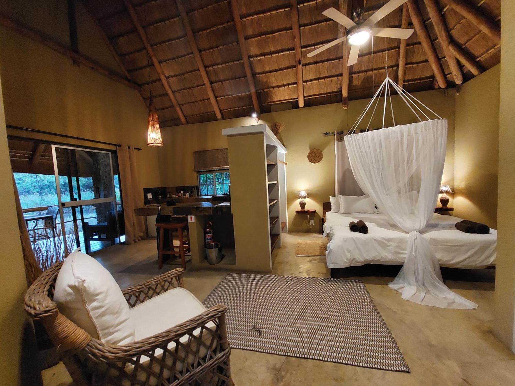 Mobola Lodge Mamono Exterior photo