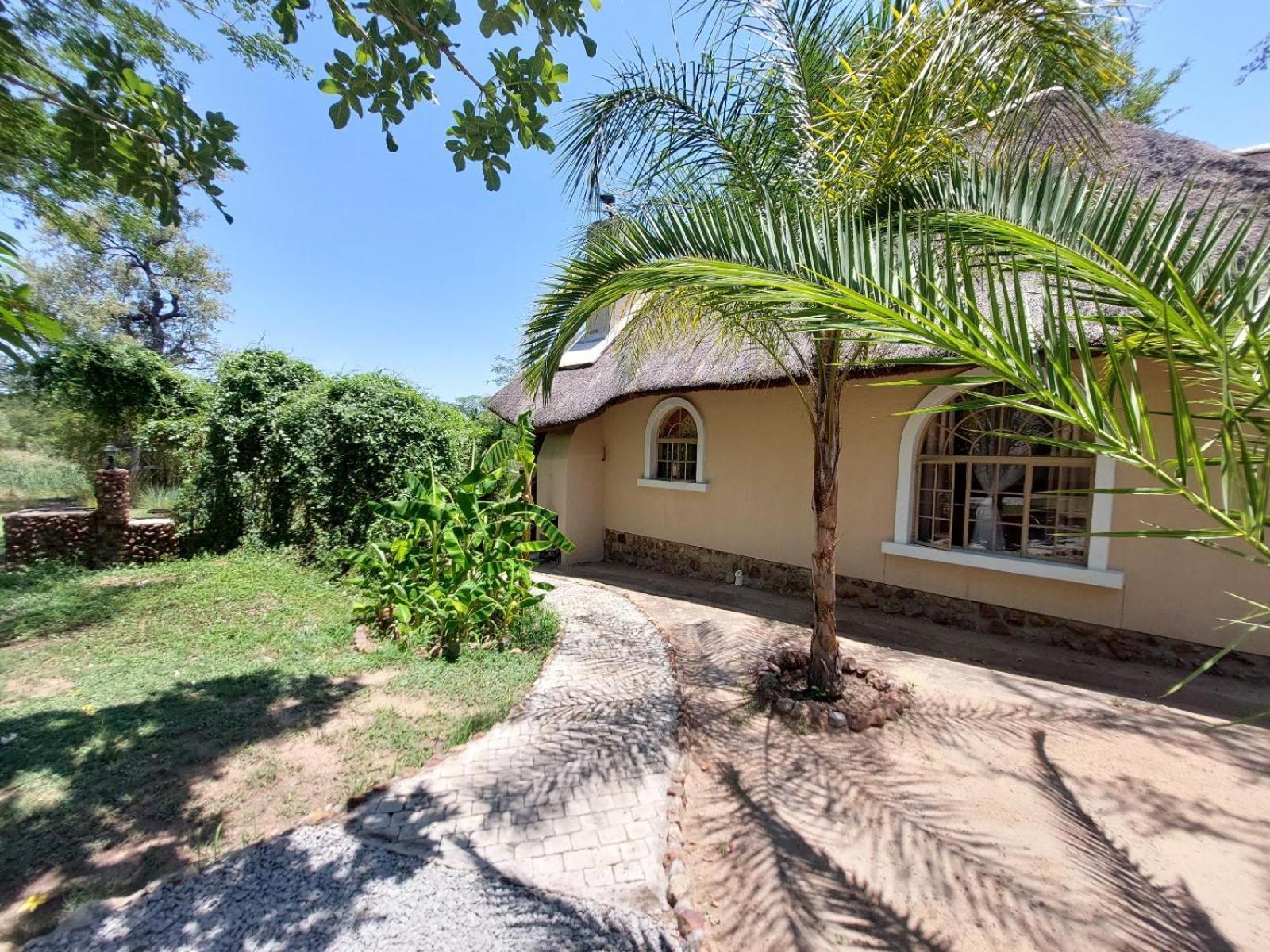 Mobola Lodge Mamono Exterior photo